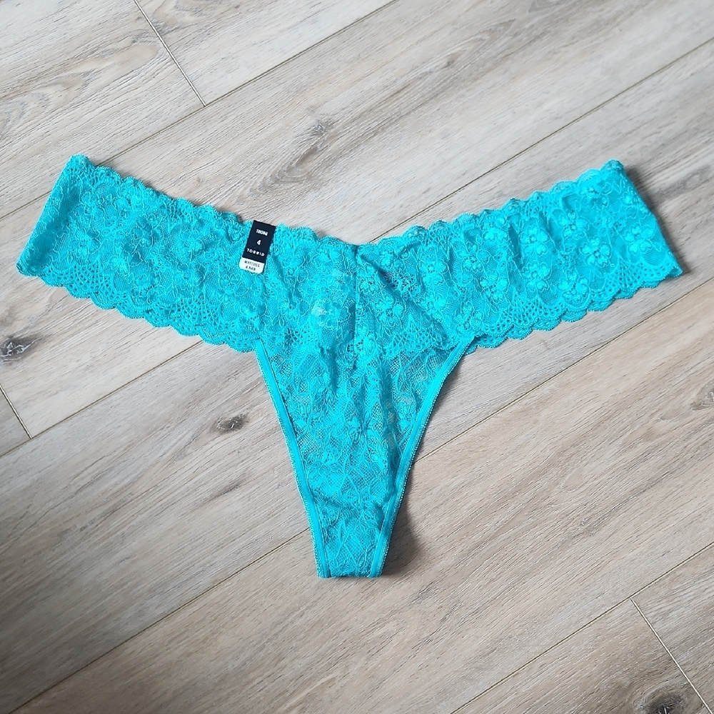 Lace Thong in Turquoise